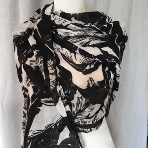Gorgeous Black and White Botanical Print Scarf
